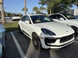 Certified 2024 Porsche Macan image 3