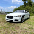 Used 2017 Jaguar XE image 2