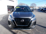 Used 2022 Nissan Kicks S image 2