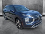 Used 2025 Mitsubishi Outlander SE image 3