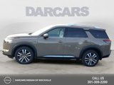 New 2025 Nissan Pathfinder Platinum image 4