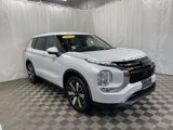 New 2025 Mitsubishi Outlander SE image 2