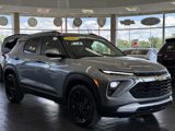 Used 2025 Chevrolet TrailBlazer LT image 2