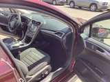 Used 2017 Ford Fusion SE w/ Fusion SE Technology Package image 6