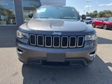 Used 2021 Jeep Grand Cherokee Laredo image 3