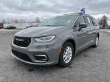 Used 2022 Chrysler Pacifica Touring-L image 4
