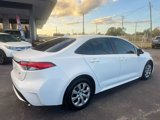 Used 2020 Toyota Corolla LE image 2
