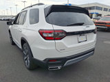 New 2025 Honda Pilot Touring image 4