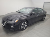 Used 2021 Nissan Altima 2.5 SV image 2