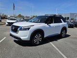 New 2025 Nissan Pathfinder Platinum image 3