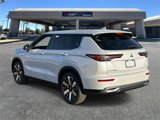 New 2025 Mitsubishi Outlander SE image 2