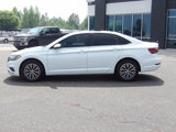 Used 2019 Volkswagen Jetta SE image 2