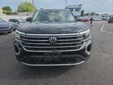 Used 2024 Volkswagen Atlas SE image 2