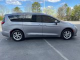 Used 2020 Chrysler Pacifica Limited image 6