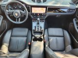 Certified 2024 Porsche Macan image 6