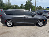 Used 2018 Chrysler Pacifica Touring-L Plus image 4