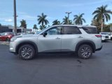 New 2025 Nissan Pathfinder S image 2