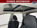 Used 2019 Nissan Murano SV w/ Premium Package image 2