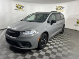 New 2025 Chrysler Pacifica Premium image 3