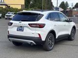 New 2025 Ford Escape SE image 3