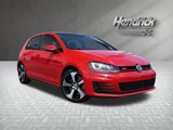 Used 2017 Volkswagen Golf S image 2