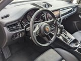 Certified 2025 Porsche Macan image 4