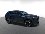 Used 2024 Kia Sorento S image 2