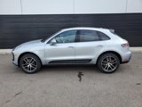 Used 2025 Porsche Macan image 2