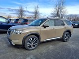 New 2025 Nissan Pathfinder Platinum image 4