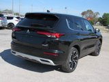 New 2025 Mitsubishi Outlander SE image 3