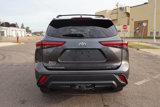 Used 2021 Toyota Highlander XLE image 6
