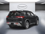 New 2025 Nissan Pathfinder SL w/ SL Premium Package image 2