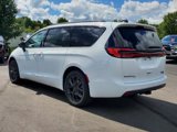 New 2026 Chrysler Pacifica Limited w/ S Appearance Package image 4