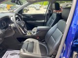 Used 2023 GMC Acadia SLT image 4