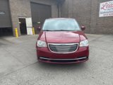 Used 2016 Chrysler Town & Country Touring image 2