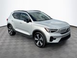 Used 2023 Volvo XC40 Recharge Plus image 4