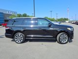 Used 2024 Lincoln Navigator Reserve image 2