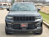 New 2025 Jeep Grand Cherokee Limited w/ Black Appearance Package image 2
