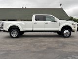 Used 2021 Ford F450 Platinum w/ FX4 Off-Road Package image 4