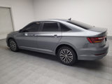 Used 2019 Volkswagen Jetta SEL image 3