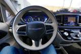 Used 2019 Chrysler Pacifica Limited image 6