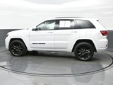 Used 2021 Jeep Grand Cherokee Laredo X image 3