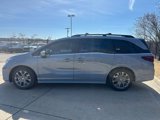 New 2025 Honda Odyssey Touring image 2