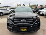 Used 2022 Ford Explorer XLT image 3