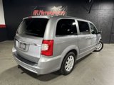 Used 2016 Chrysler Town & Country Touring image 5