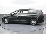 Used 2022 Chrysler Pacifica Touring-L image 3