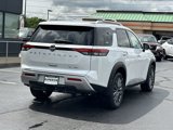 New 2025 Nissan Pathfinder SL w/ SL Premium Package image 3