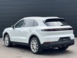 Used 2025 Porsche Cayenne image 3