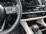 New 2025 Nissan Pathfinder SL image 2