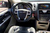Used 2015 Chrysler Town & Country Touring w/ Driver Convenience Group image 5